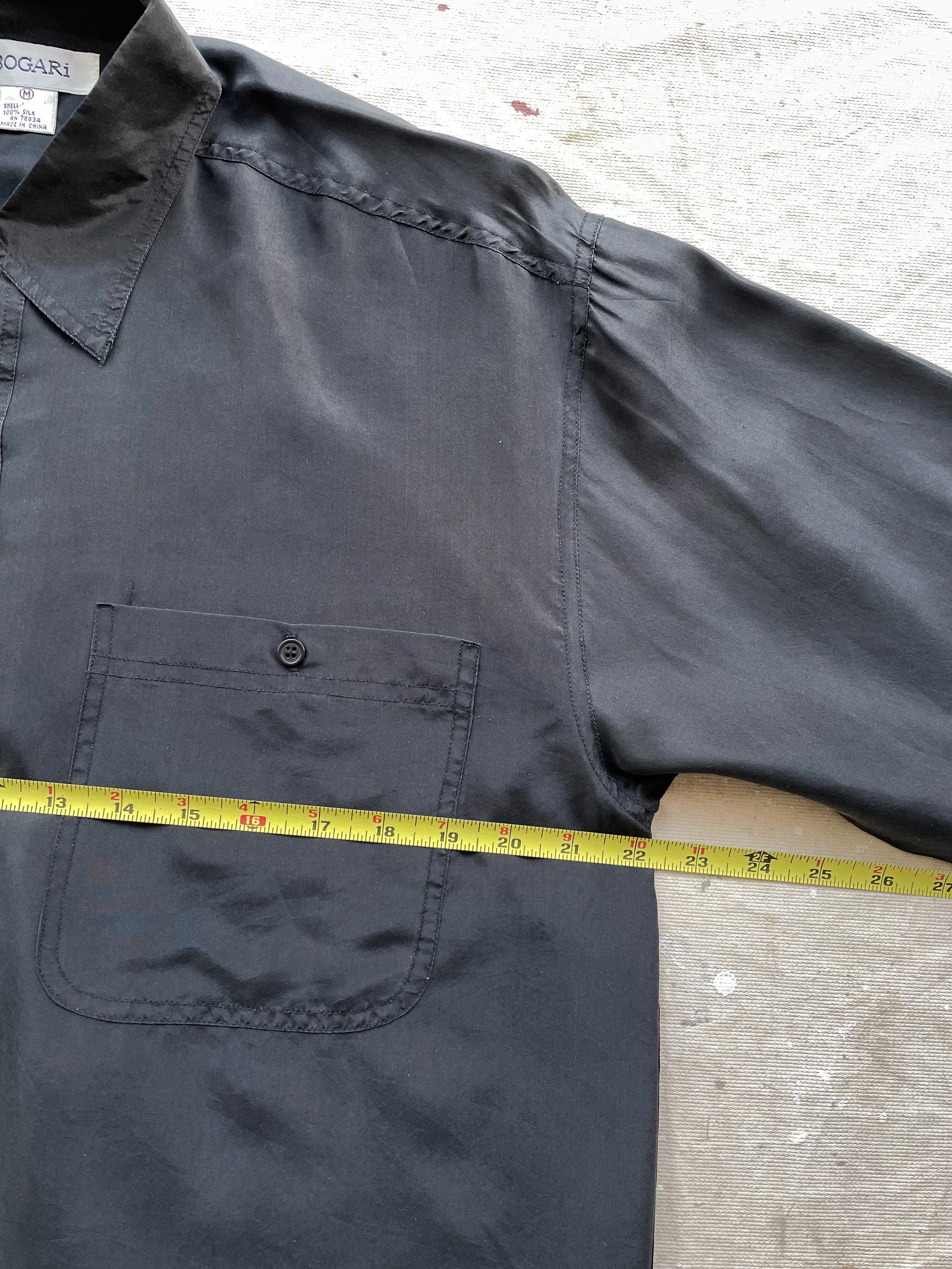 SILK BUTTON-UP SHIRT—BLACK [M]