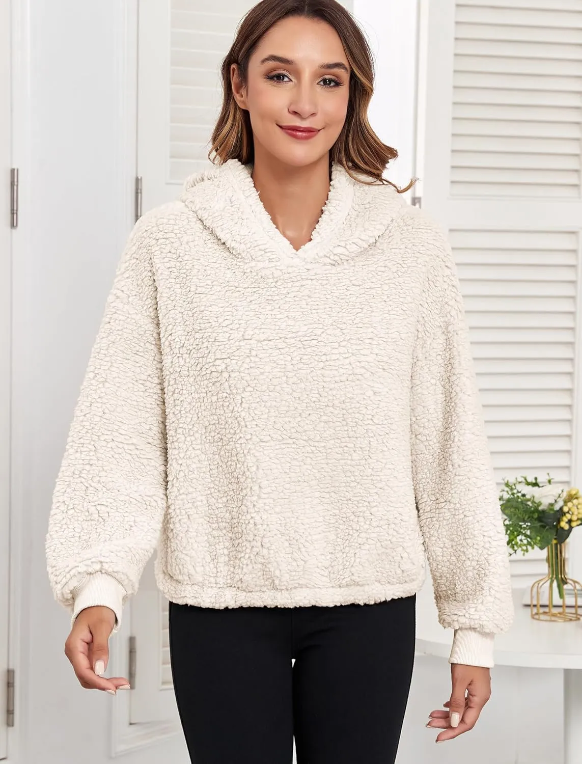 ZAFUL Women's Fuzzy Crop Hoodie Pullover Drop Shoulder Teddy Fluffy Long Sleeve Sweatshirt